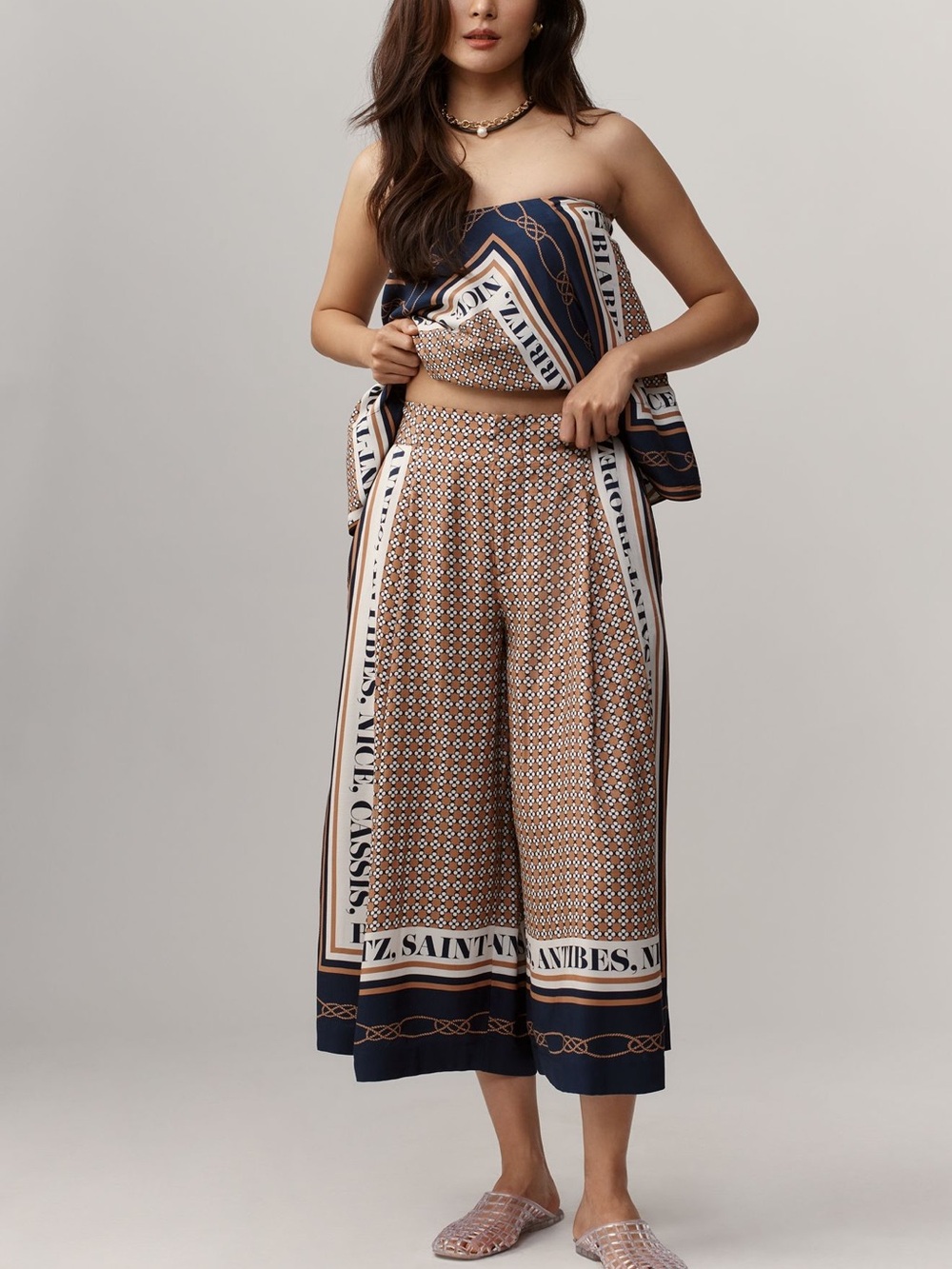 Anthropologie Navy and Tan Patterned Wide-Leg Culotte Pants